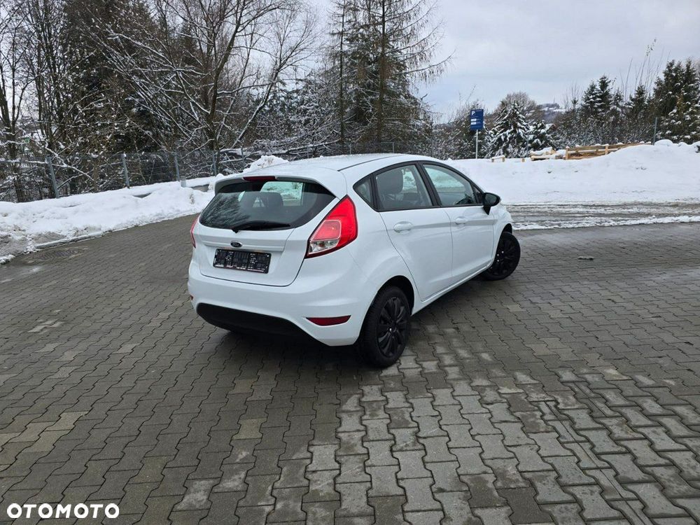 Ford Fiesta - 10