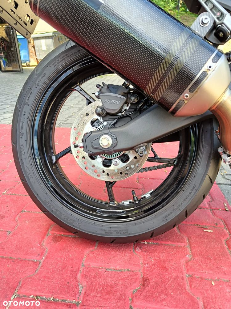 Kawasaki ZX - 18
