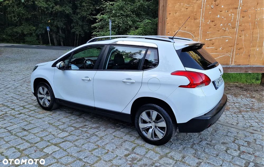 Peugeot 2008 1.2 Pure Tech Active EU6 - 6