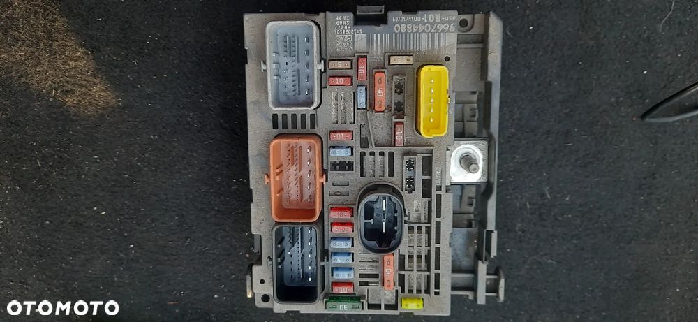 moduł BSC A02 00 9656148080 bsm  9646405280 9667044880 9675877980 R02-00 9664705980 R02r02-00 9661281580 L01-00 9656593780 9661708280 l11-00  bsi 966405888001 281201919b 28119247-5b 9645030380 9661682880 9659285480 BSI 9657999380 - 32