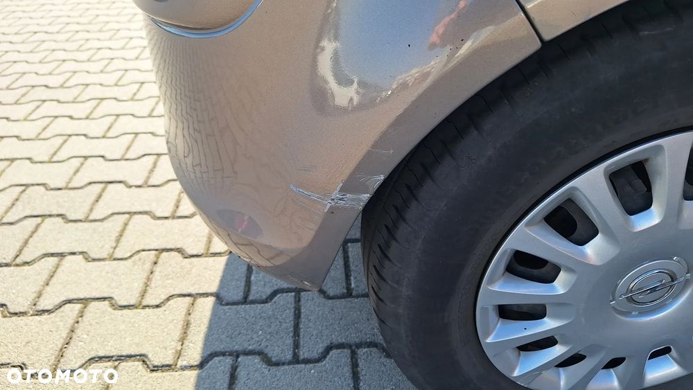 Opel Corsa - 10
