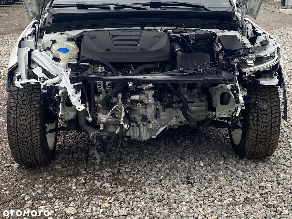 Volvo XC 40 T3 Momentum Pro - 8