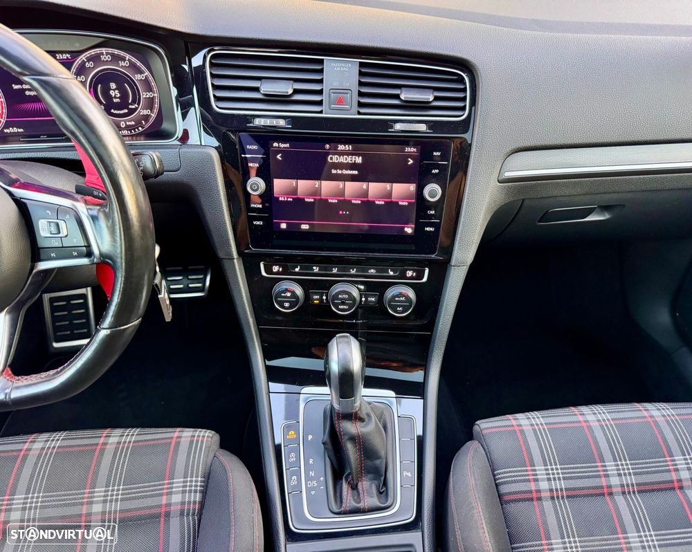 VW Golf GTI Performance BlueMotion DSG - 13