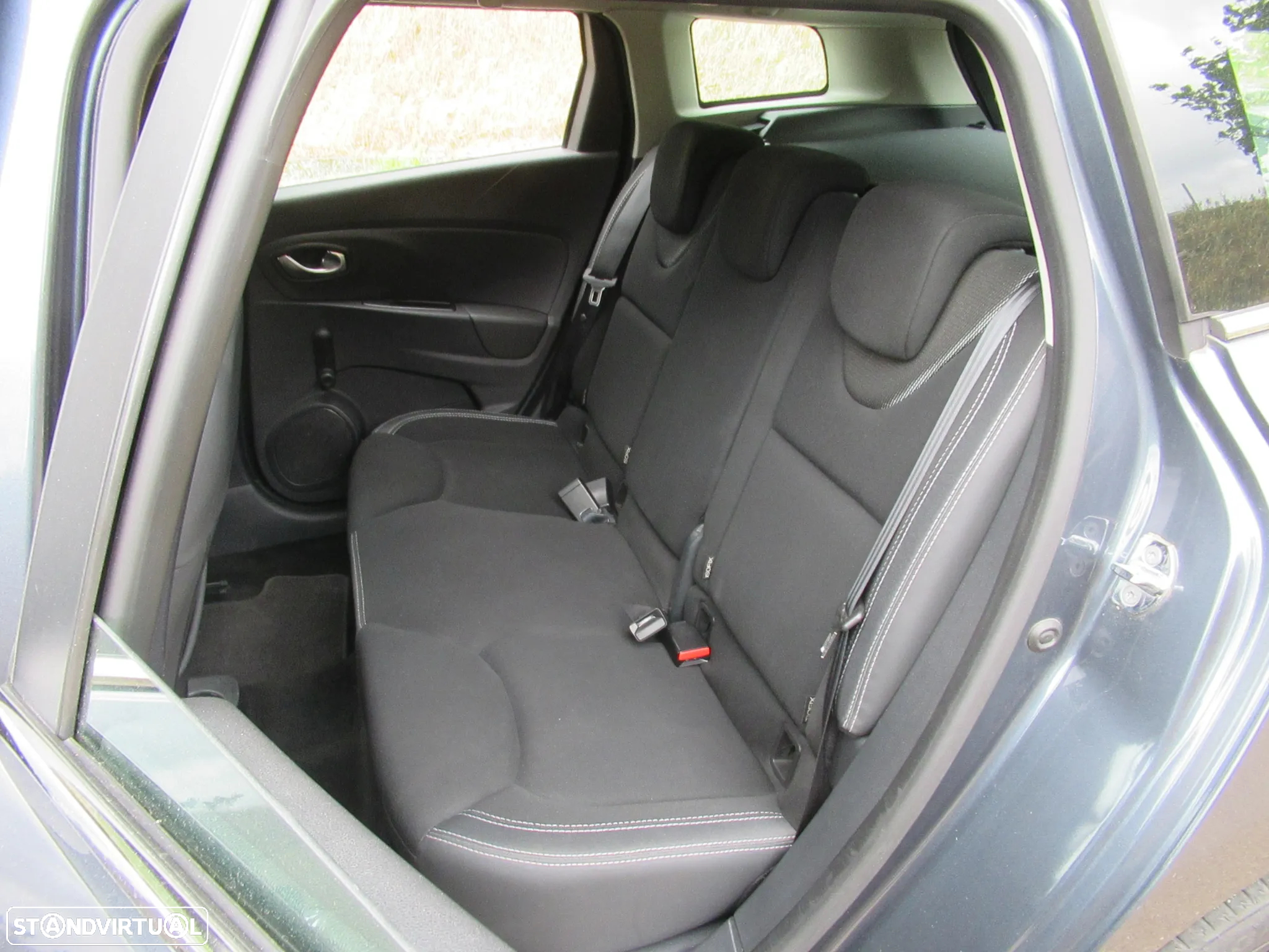 Renault Clio Sport Tourer Energy TCe 90 Business - 26