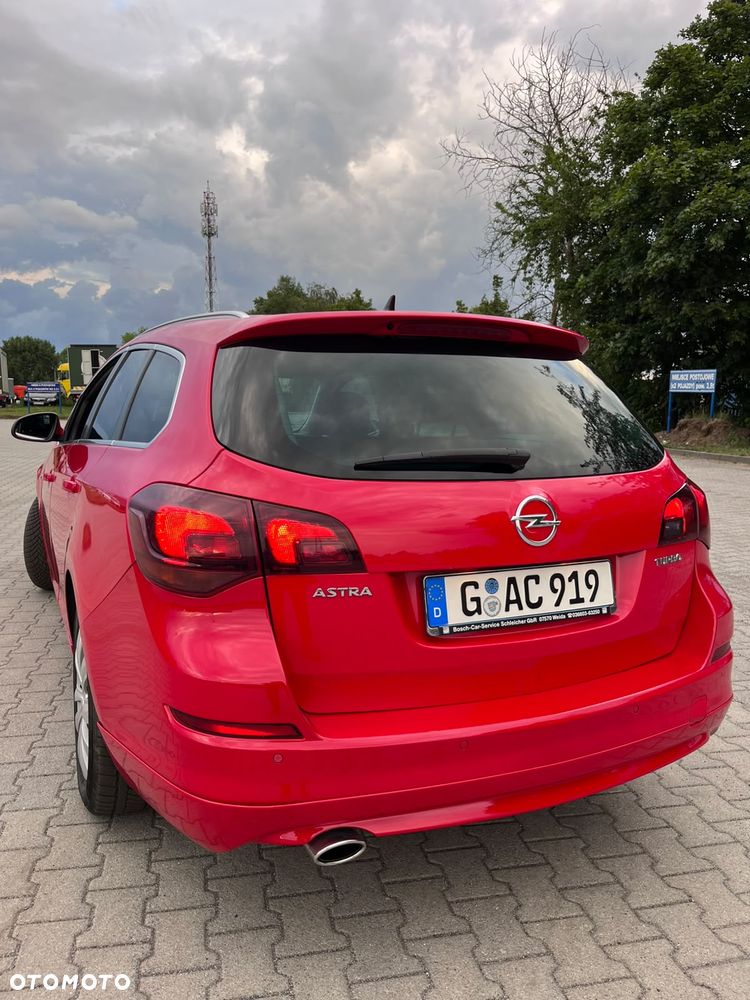 Opel Astra 1.6 Turbo Edition Sport - 11