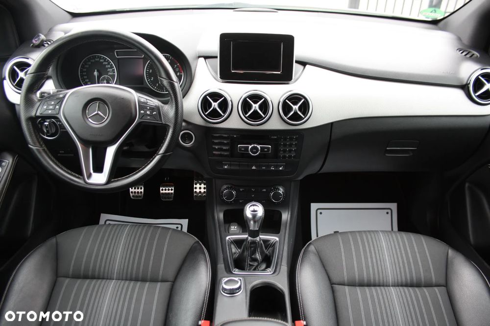Mercedes-Benz Klasa B 180 Edition - 8