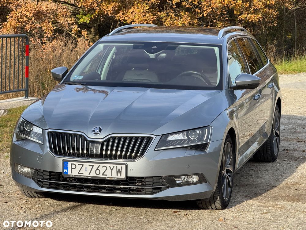 Skoda Superb 2.0 TDI 4x4 L&K DSG - 9