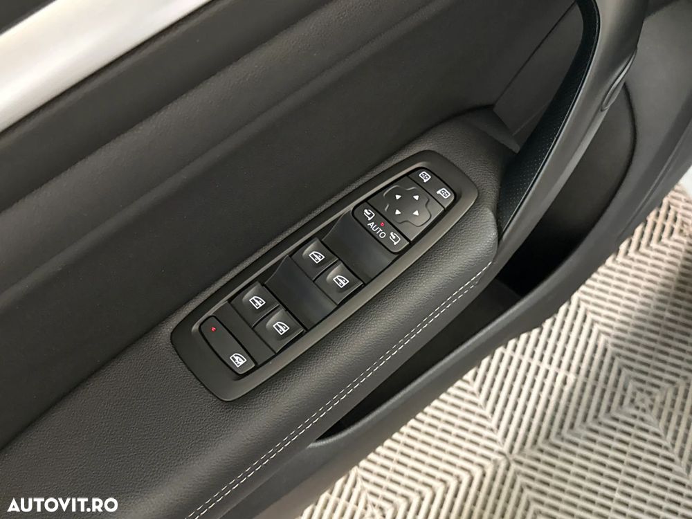 RENAULT Megane 2022 — imagine 14