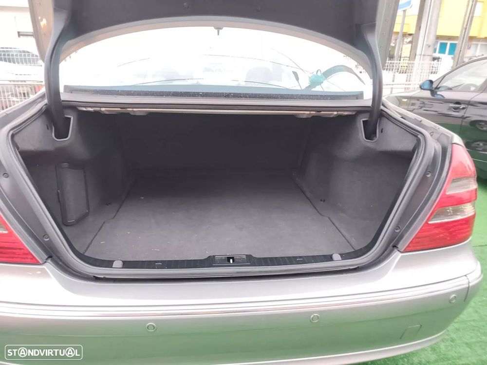 Mercedes-Benz E 220 CDI Avantgarde - 9
