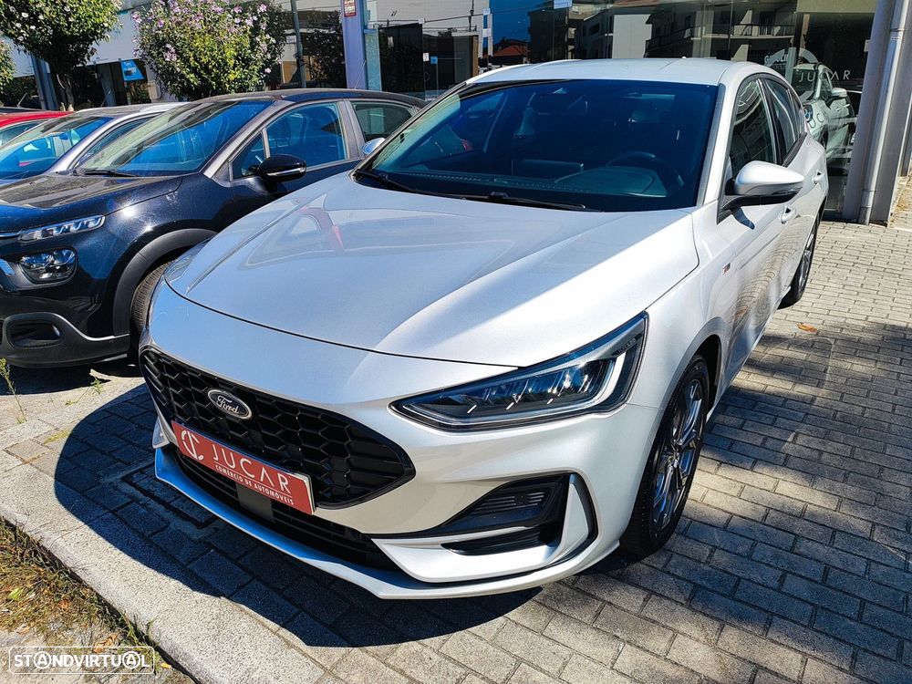 Ford Focus 1.0 EcoBoost MHEV ST-Line - 2