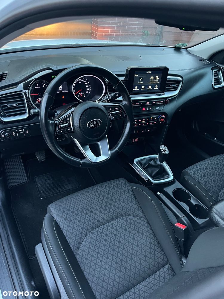 Kia Ceed - 18