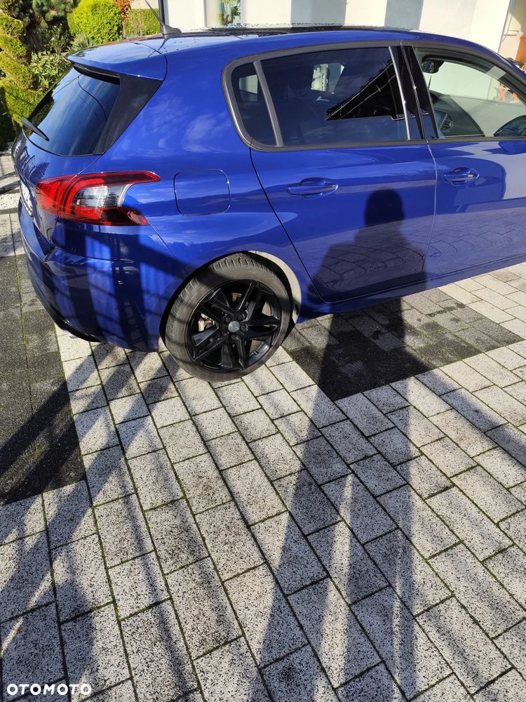 Peugeot 308 BlueHDi 130 EAT8 GT - 18