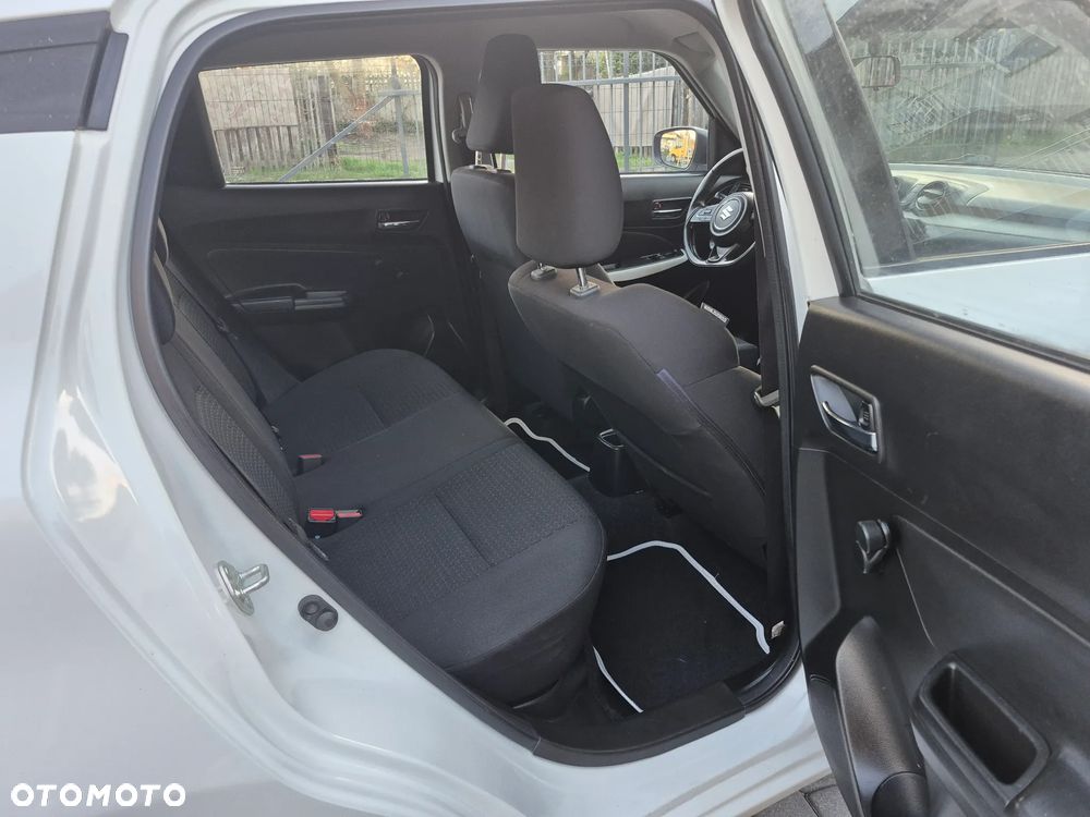 Suzuki Swift - 14