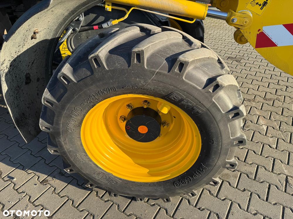 Komatsu WA100M-8E0 ŁADOWARKA KOŁOWA - 24