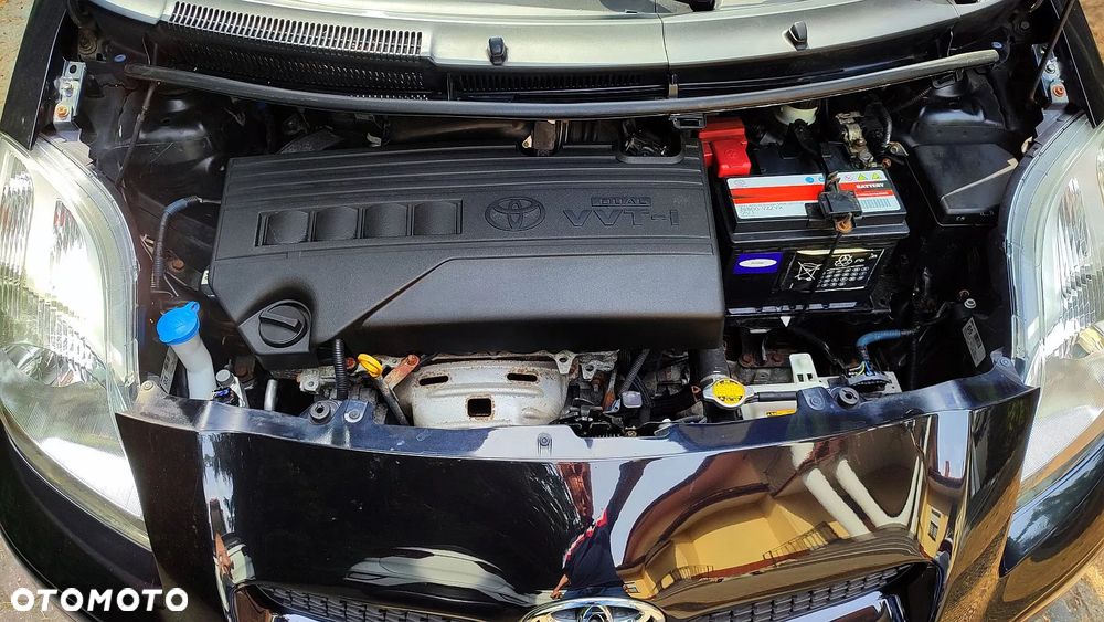 Toyota Yaris 1.33 2010 - 4