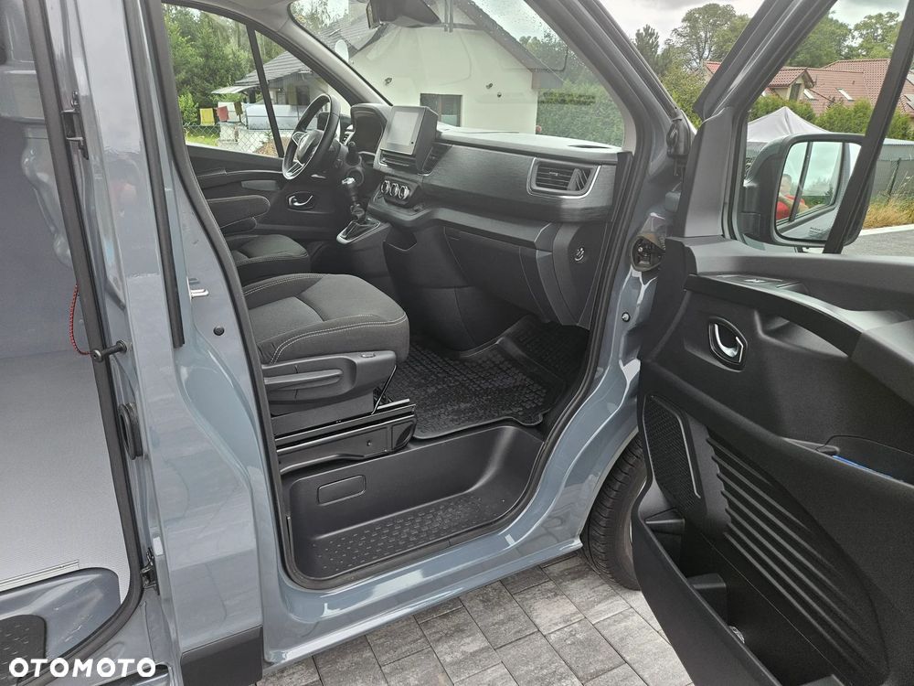 Renault Trafic - 11