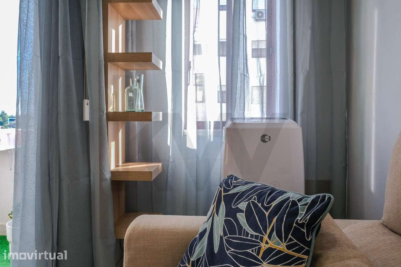 Apartamento T2 Renovado com Arrumos - Grande imagem: 5/26