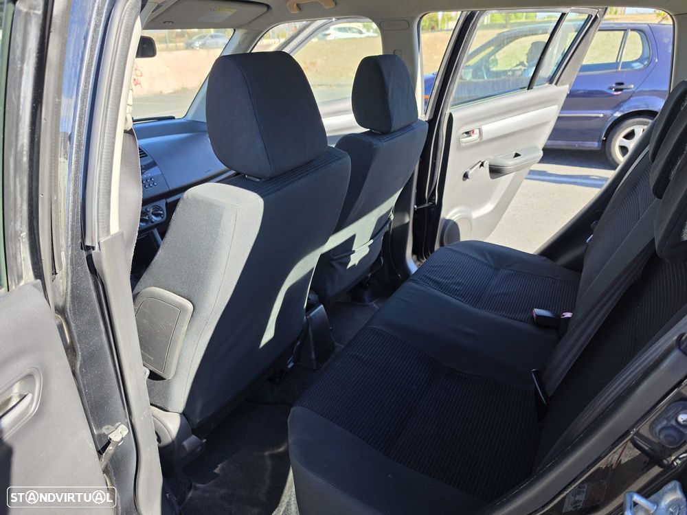 Suzuki Swift 1.3 16V GL - 7