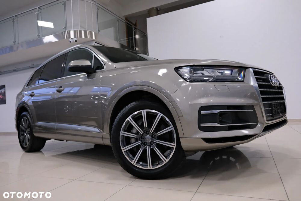 Audi Q7 - 7