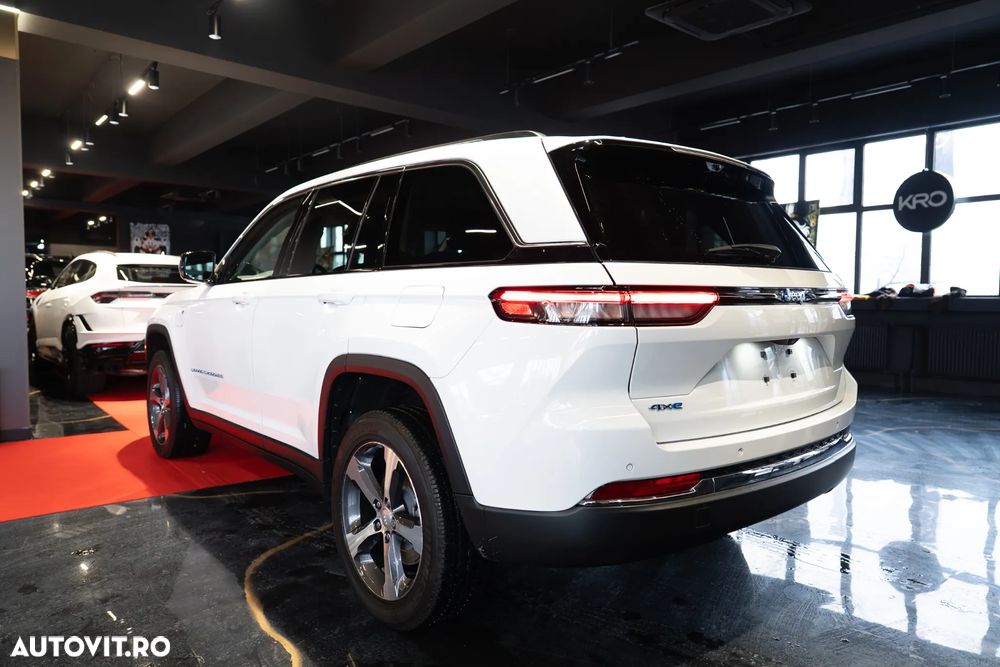 Jeep Grand Cherokee - 4