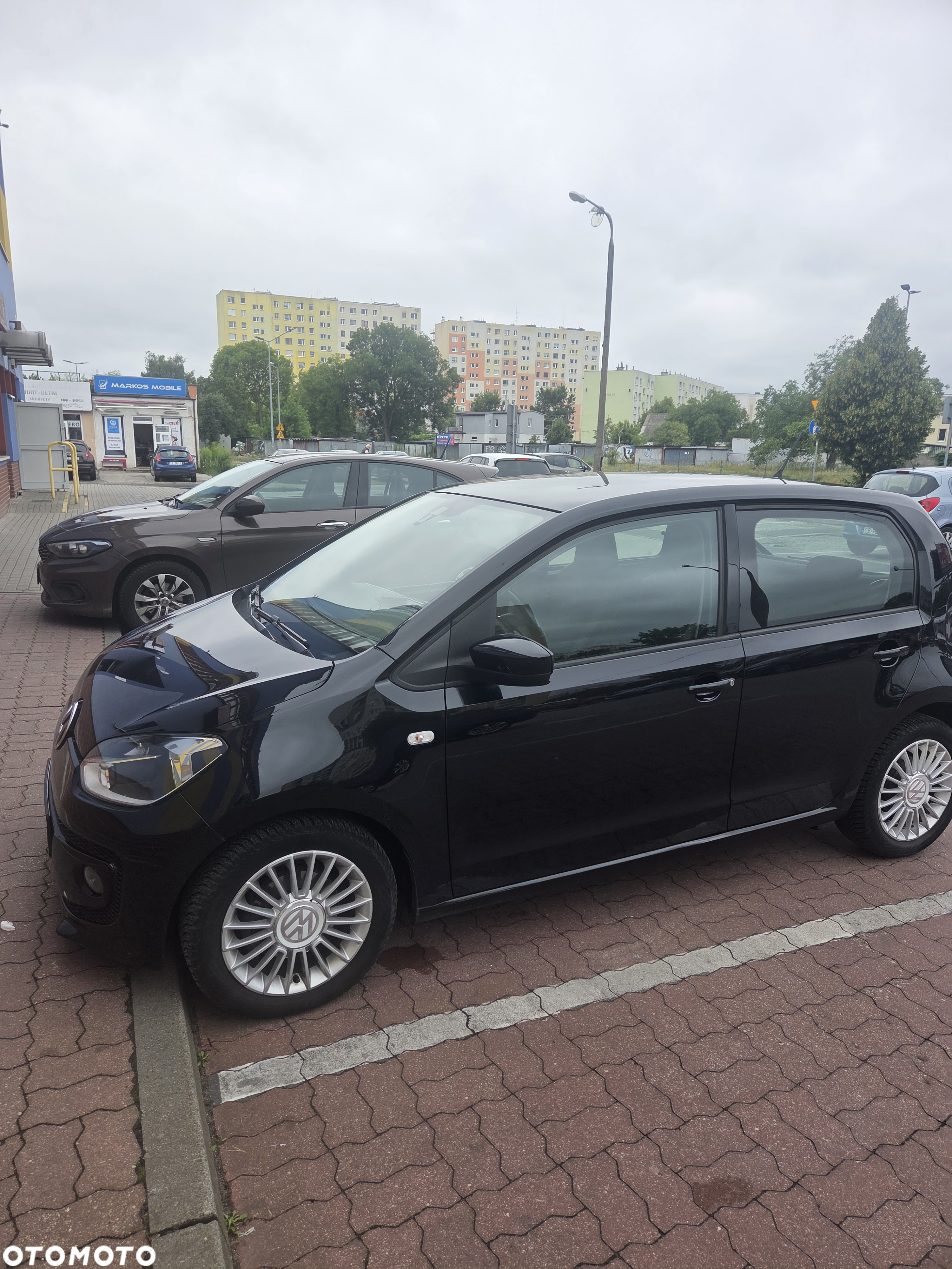 Volkswagen up! 1.0 black - 3