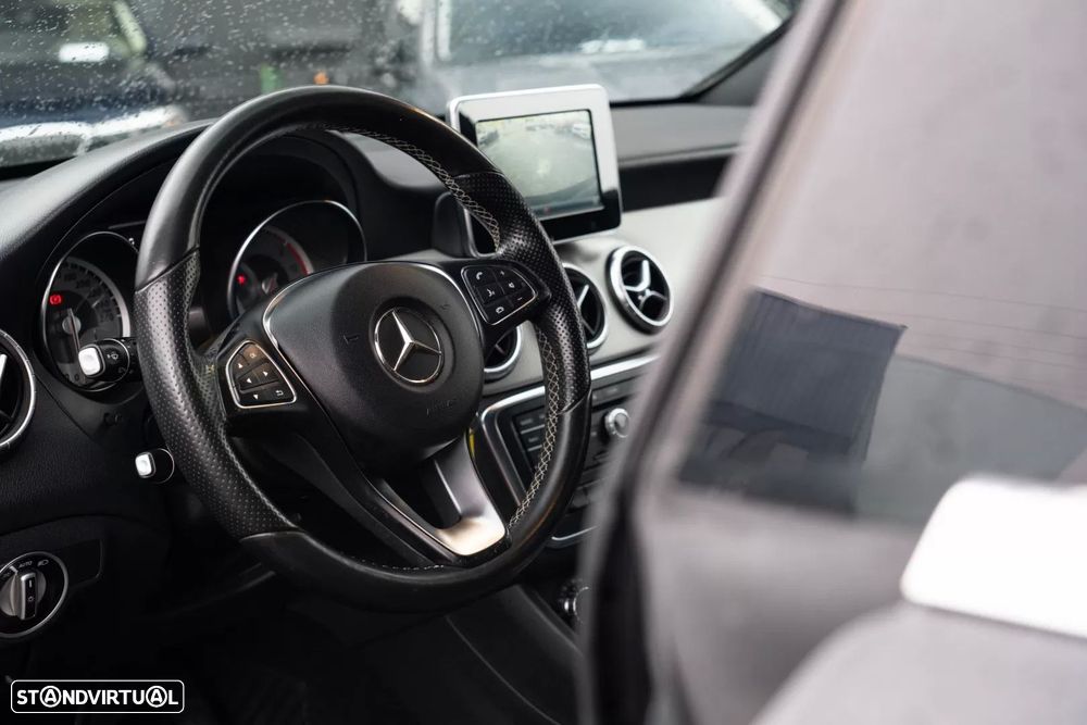 Mercedes-Benz CLA 180 d Shooting Brake - 8