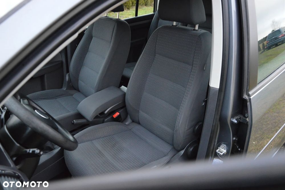 Volkswagen Touran 2.0 TDI Trendline - 22