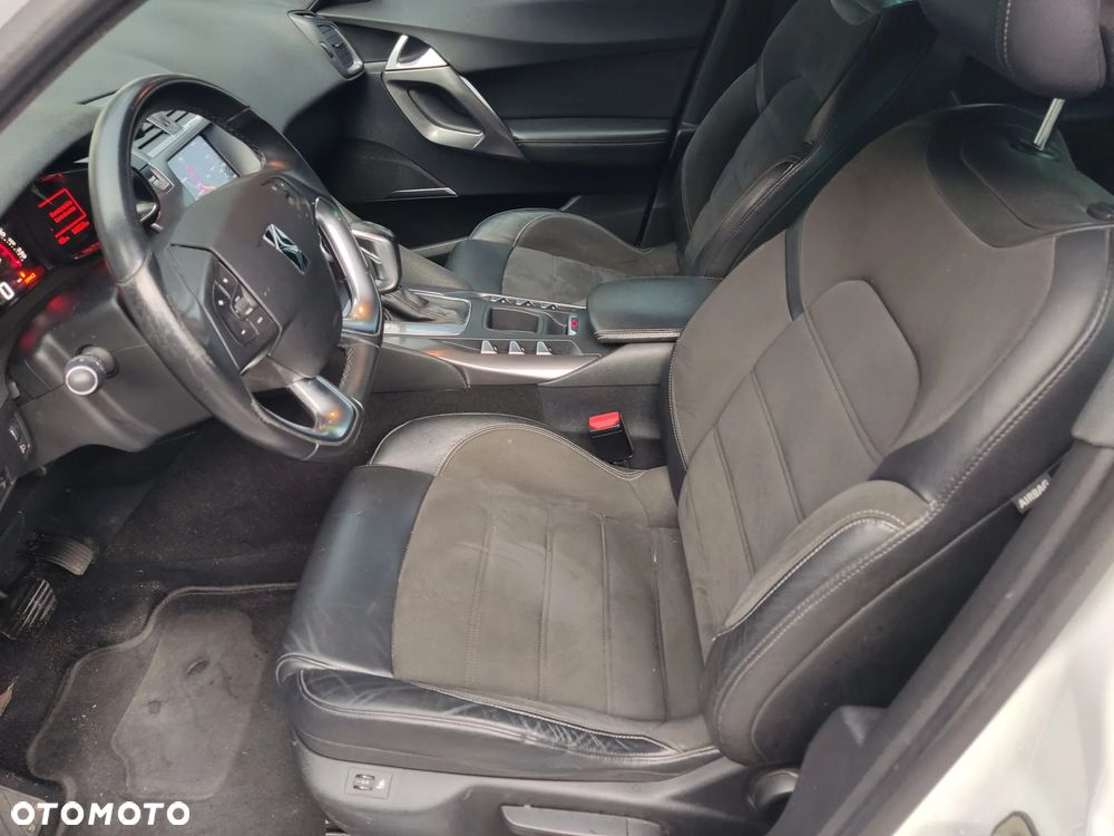 Citroën DS5 1.6 THP Chic S&S EAT6 - 23