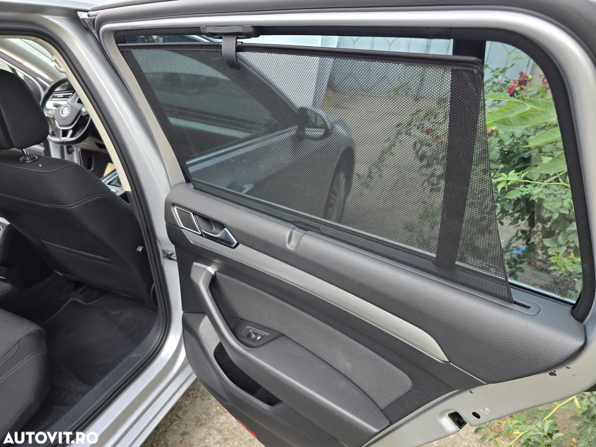 Volkswagen Passat Variant 2.0 TDI DSG Highline - 25