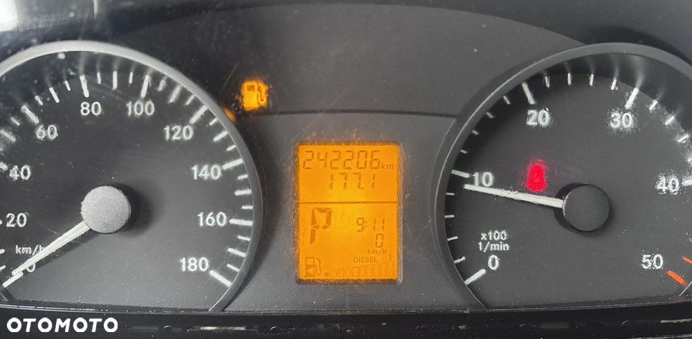 Mercedes-Benz Sprinter - 6