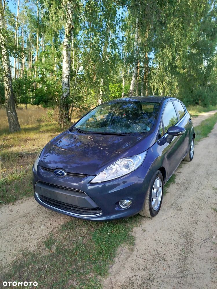 Ford Fiesta 1.6 TDCi Champions Edition - 1