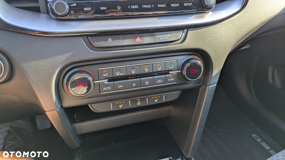 Kia Ceed 1.5 T-GDI Tribute - 19