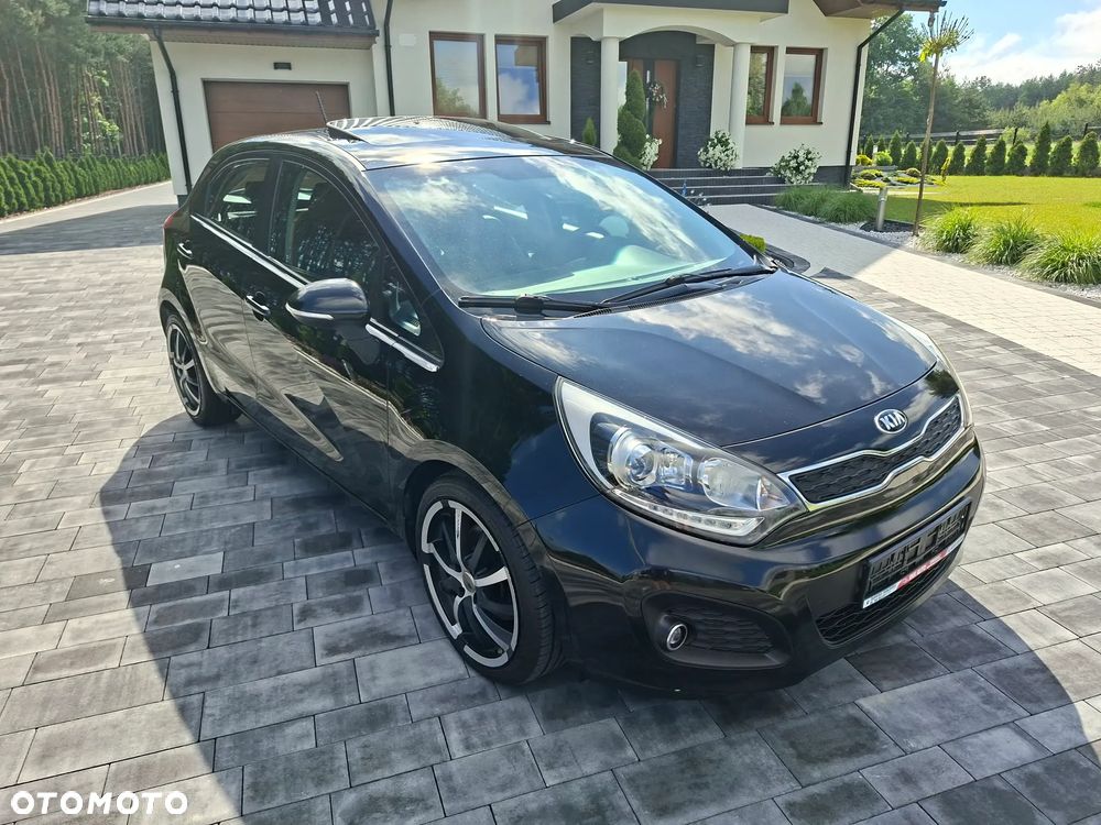 Kia Rio - 11