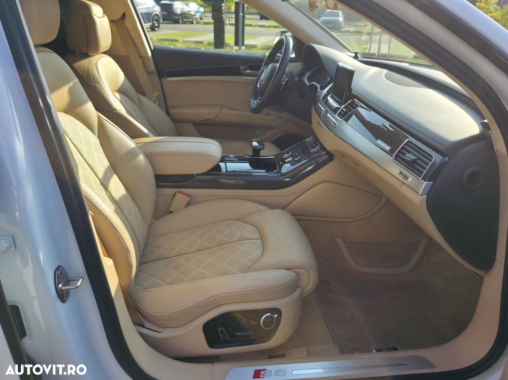 Audi S8 4.0 TFSI quattro Tiptronic - 11