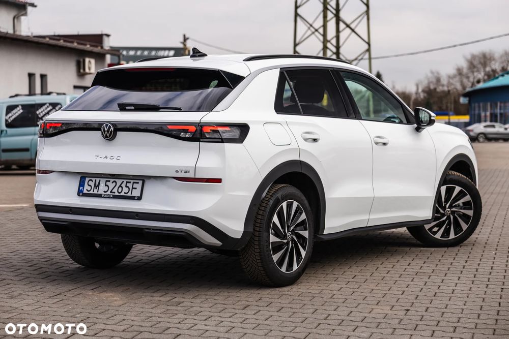Volkswagen T-Roc 1.5 eTSI Life DSG - 15