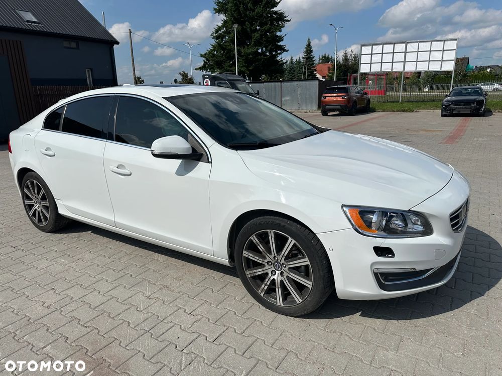 Volvo S60 - 17