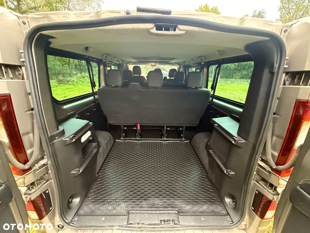 Opel Vivaro L2H1 2,9t Sport - 15