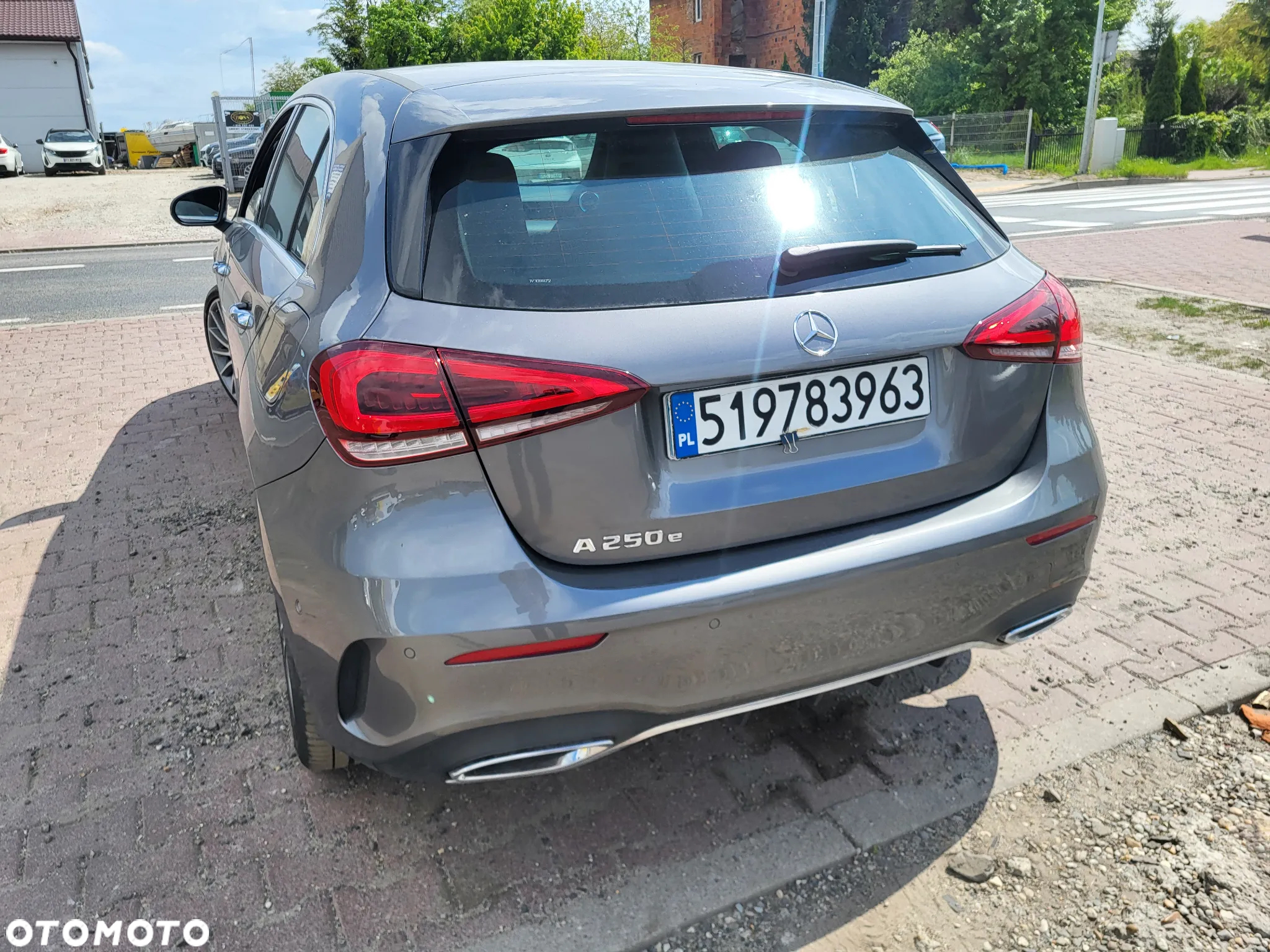 Mercedes-Benz Klasa A 250 e 8G-DCT Advanced AMG Line - 13