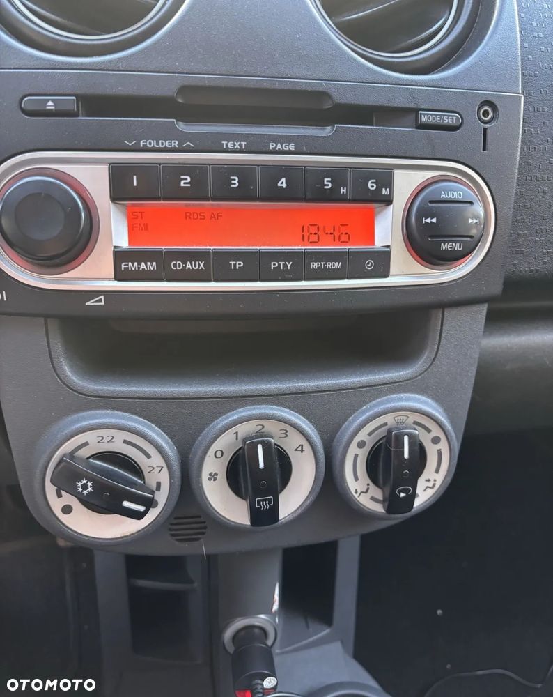 Mitsubishi Colt - 6