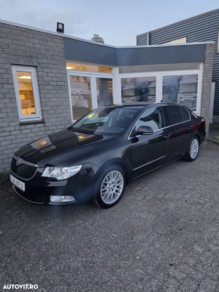 Skoda Superb 1.4 TSI Active - 28