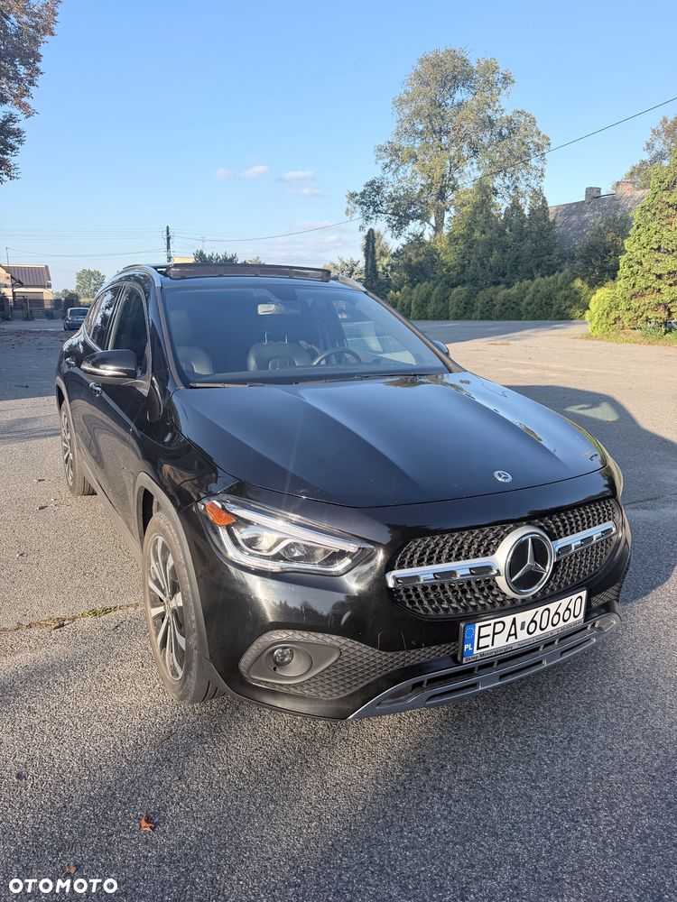 2021 Mercedes-Benz GLA 250 8G-DCT Edition 2021, photograph 2