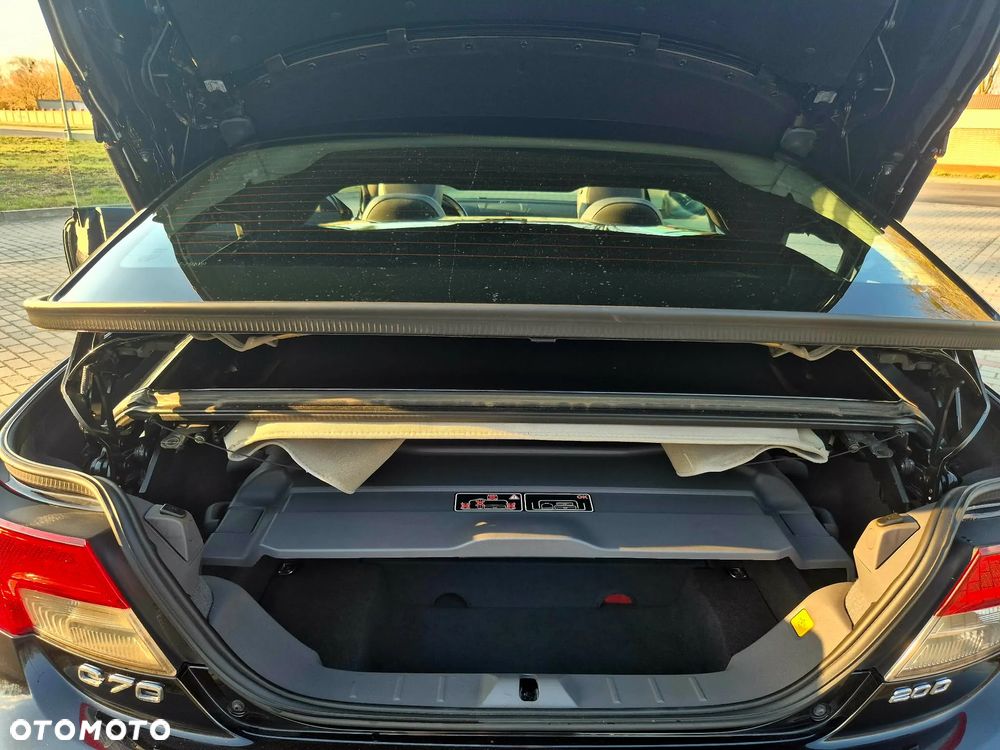 Volvo C70 2.0D Momentum - 7