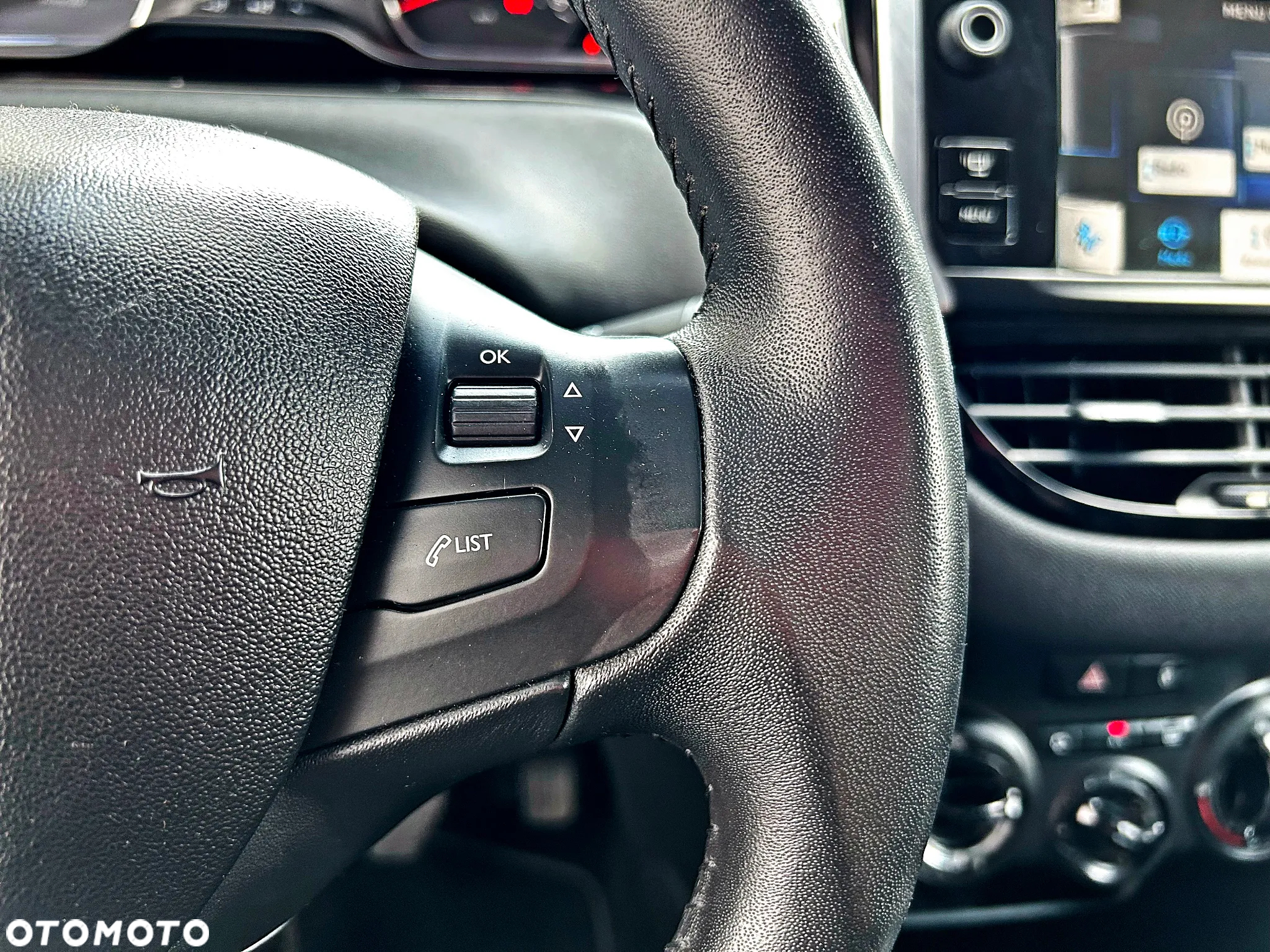 Peugeot 208 e-HDi FAP 92 Stop&Start Style - 35