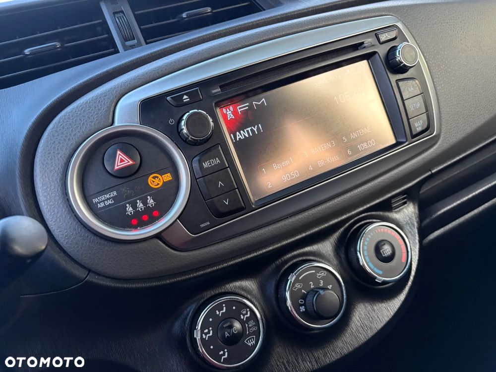 Toyota Yaris - 23