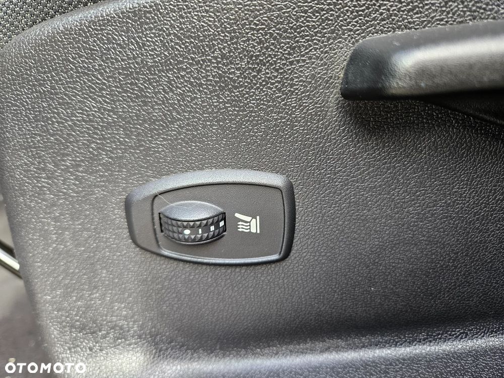 Renault Scenic TCe 130 Dynamique - 19