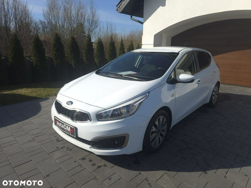 Kia Ceed - 1