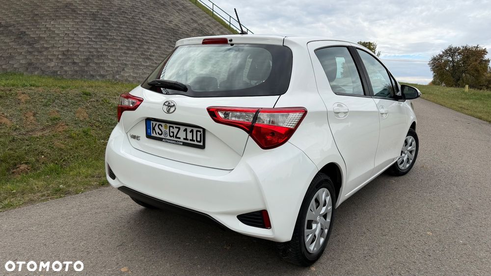 Toyota Yaris - 22