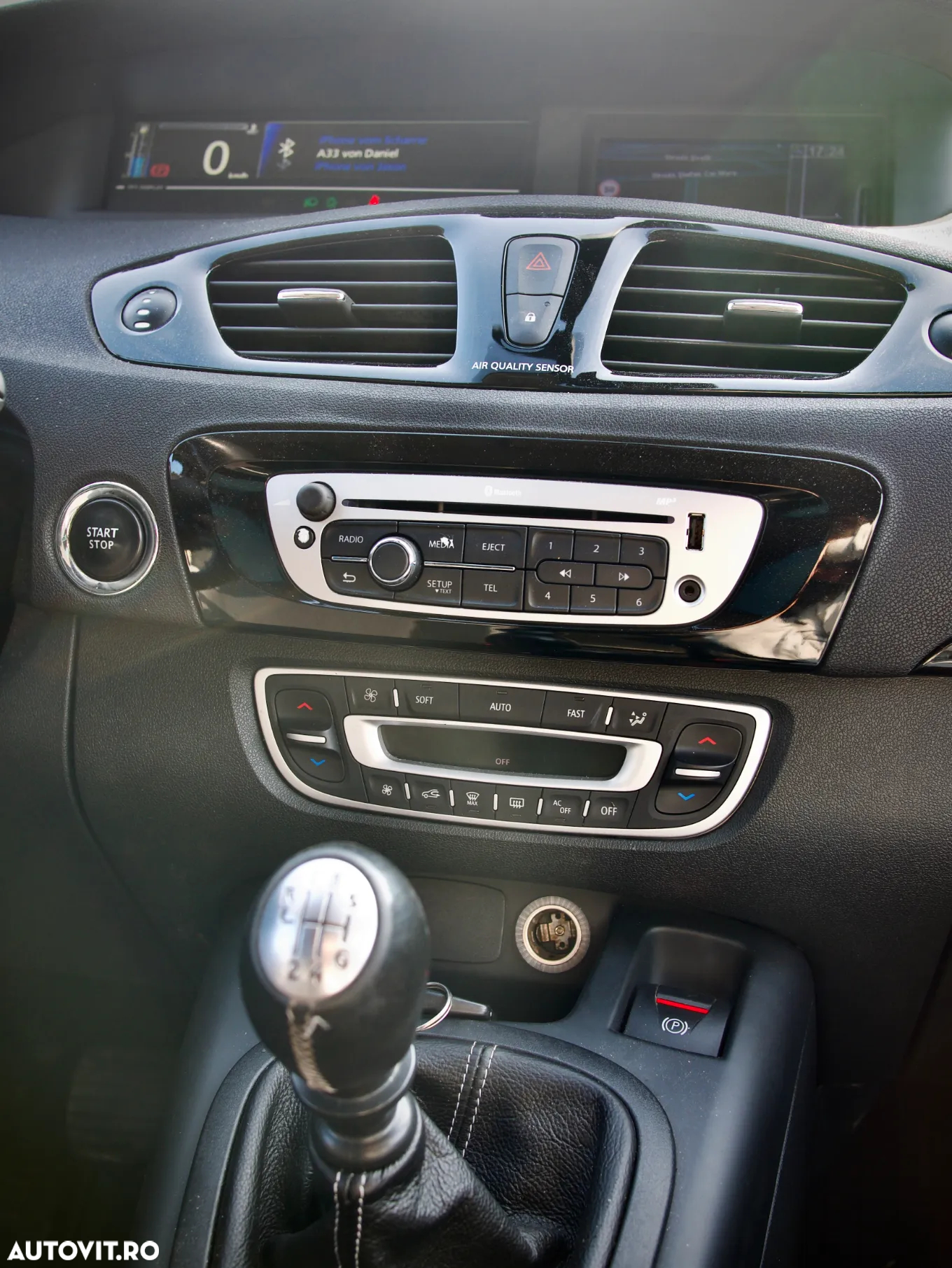 Renault Scenic dCi 130 FAP Start & Stop Bose Edition - 11