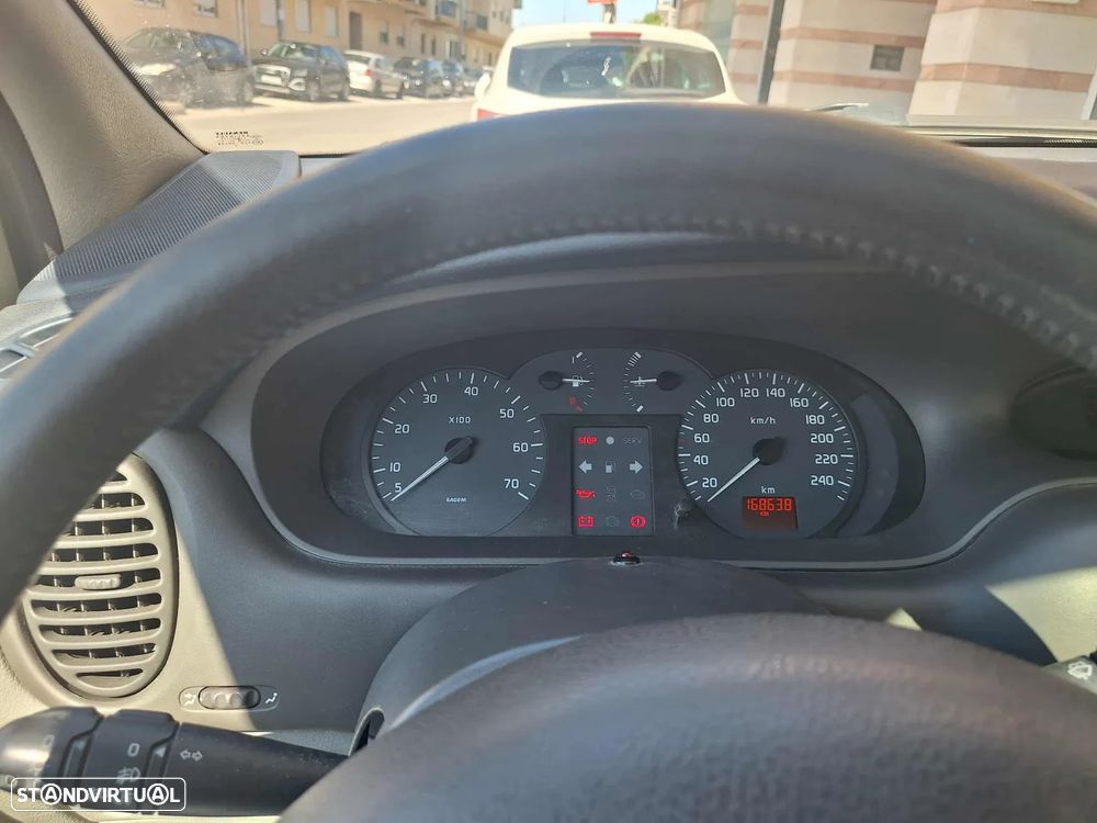 Renault Scénic - 2