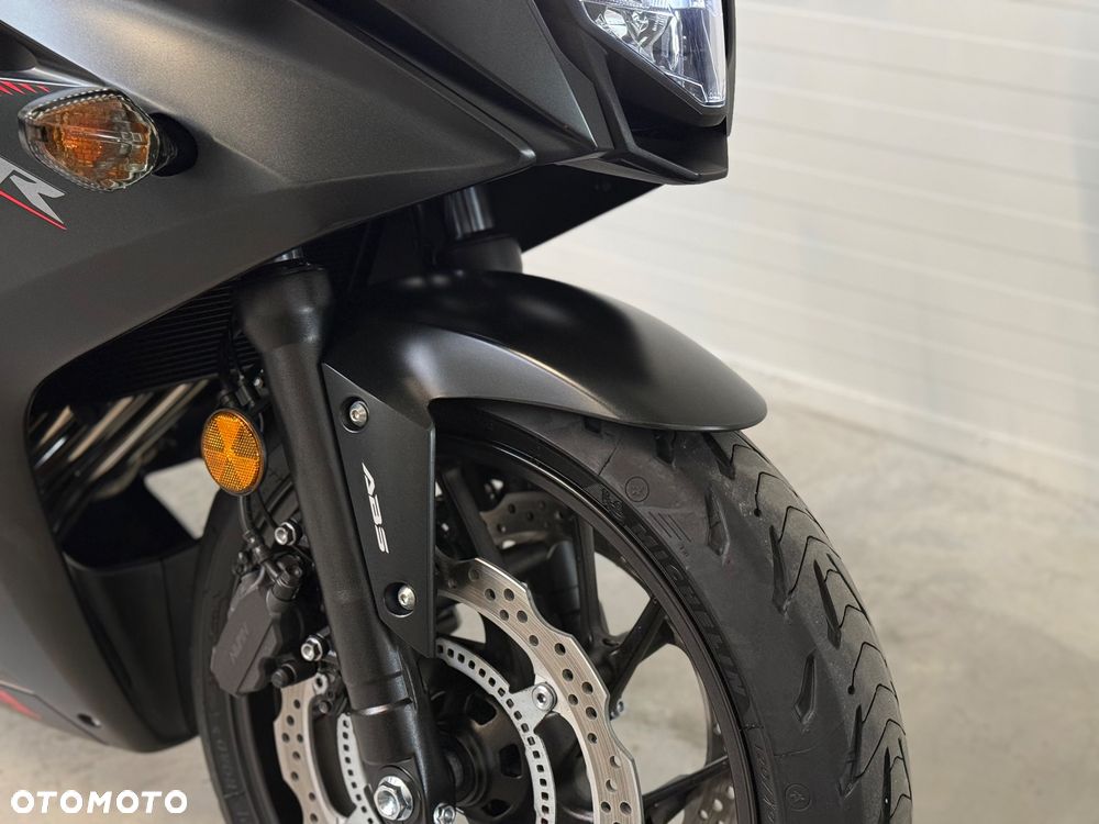 Honda CBR - 9